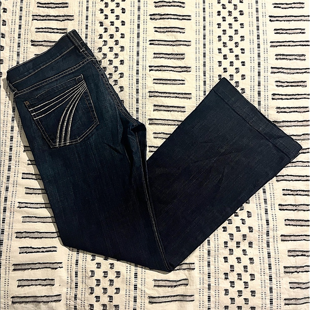 7 for all mankind